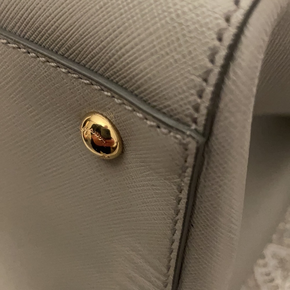 COPY - Authentic Salvatore Ferragamo gray shoulder bag. - Picture 8 of 13